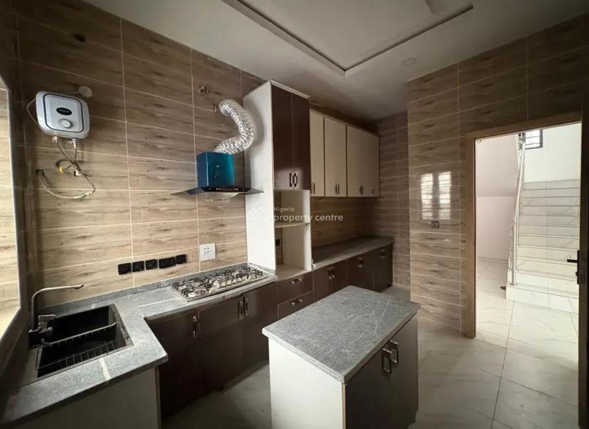 5 Bedroom Fully Detached Duplex with Bq, Atlantic Estate General Paint, Ajah, Lagos, Detached Duplex for Sale