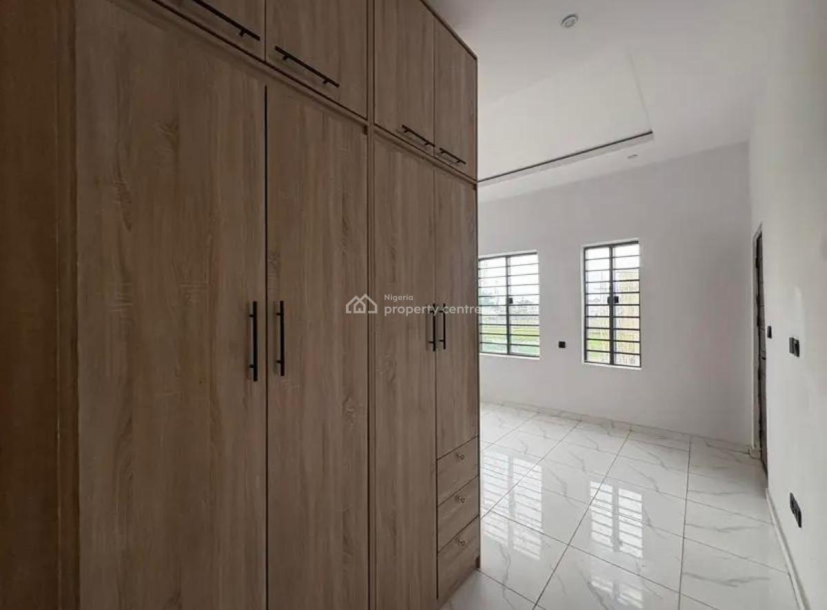 5 Bedroom Fully Detached Duplex with Bq, Atlantic Estate General Paint, Ajah, Lagos, Detached Duplex for Sale