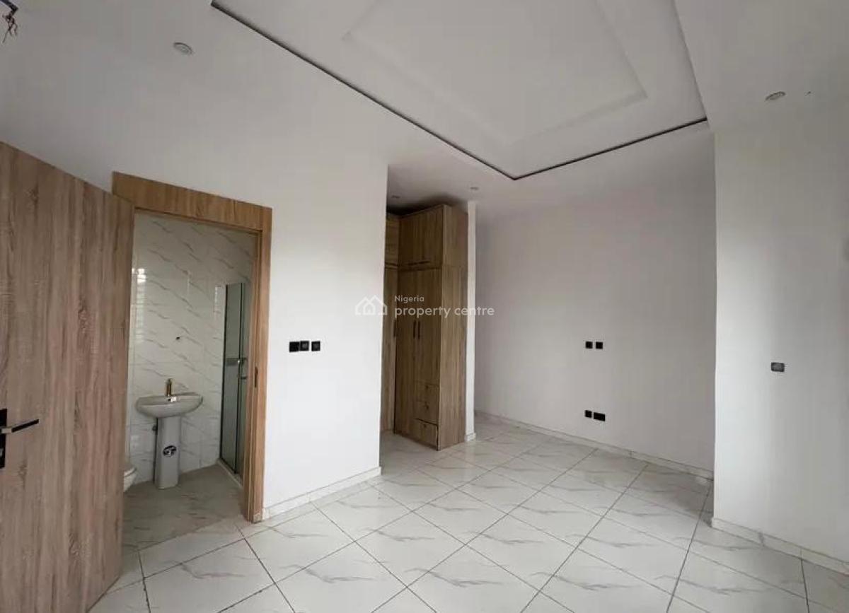 5 Bedroom Fully Detached Duplex with Bq, Atlantic Estate General Paint, Ajah, Lagos, Detached Duplex for Sale