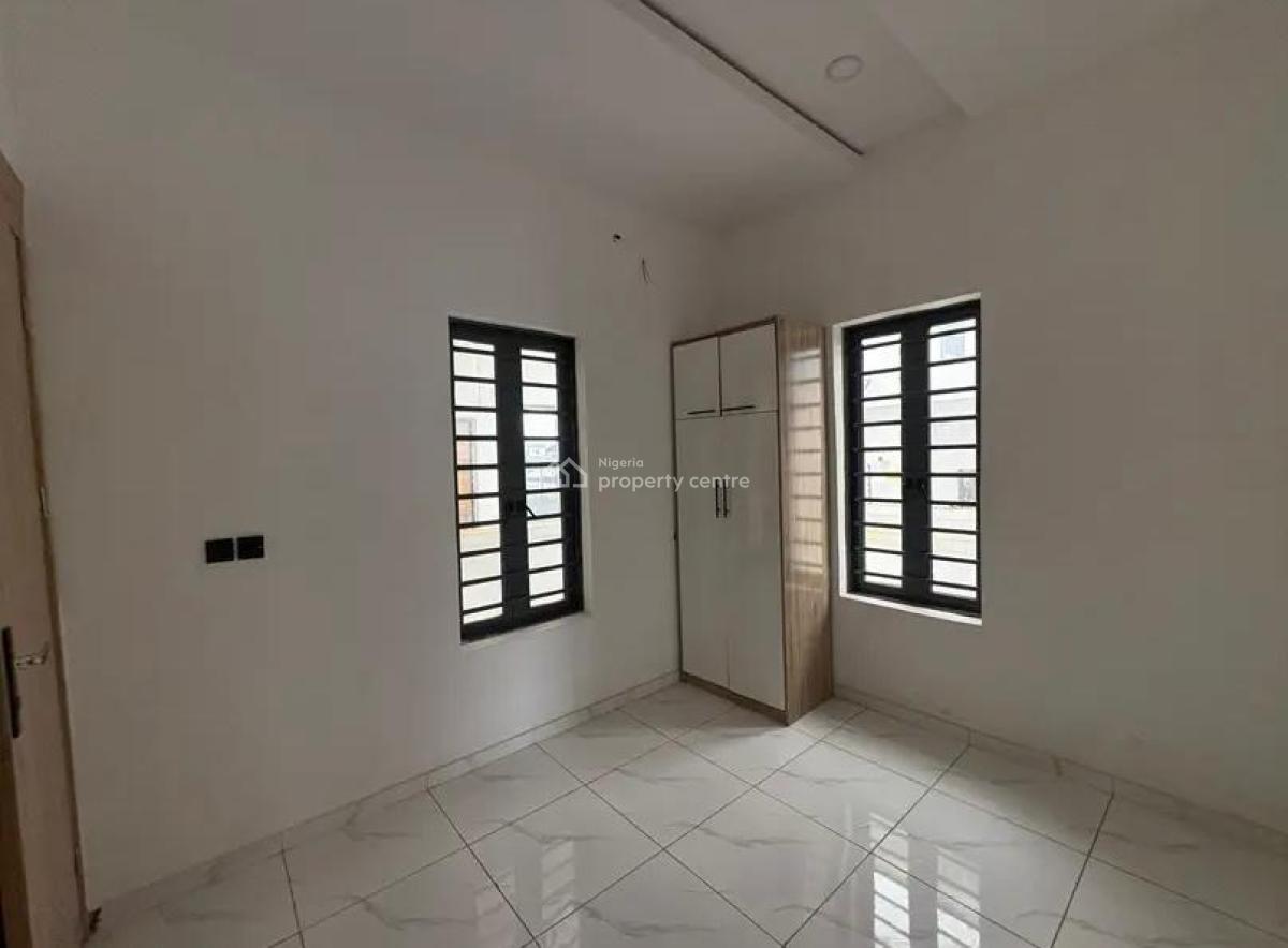 5 Bedroom Fully Detached Duplex with Bq, Atlantic Estate General Paint, Ajah, Lagos, Detached Duplex for Sale