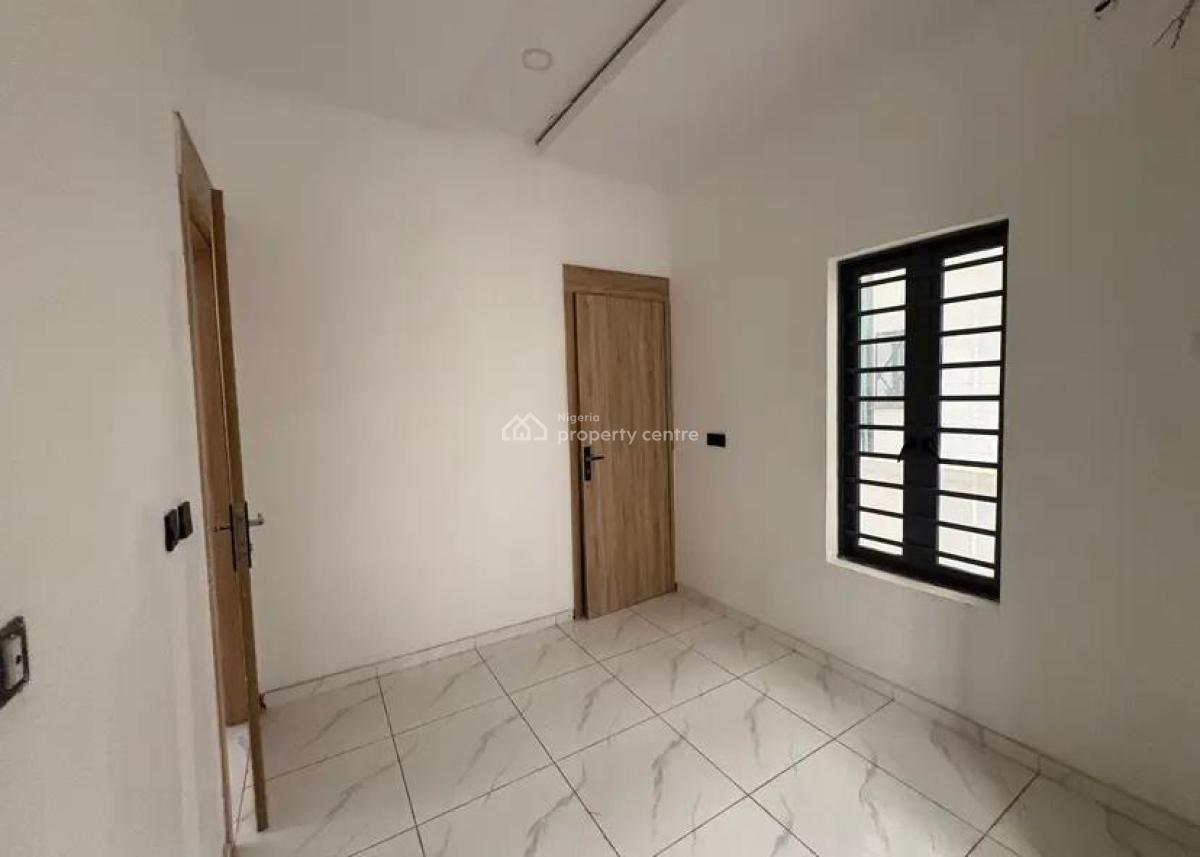 5 Bedroom Fully Detached Duplex with Bq, Atlantic Estate General Paint, Ajah, Lagos, Detached Duplex for Sale