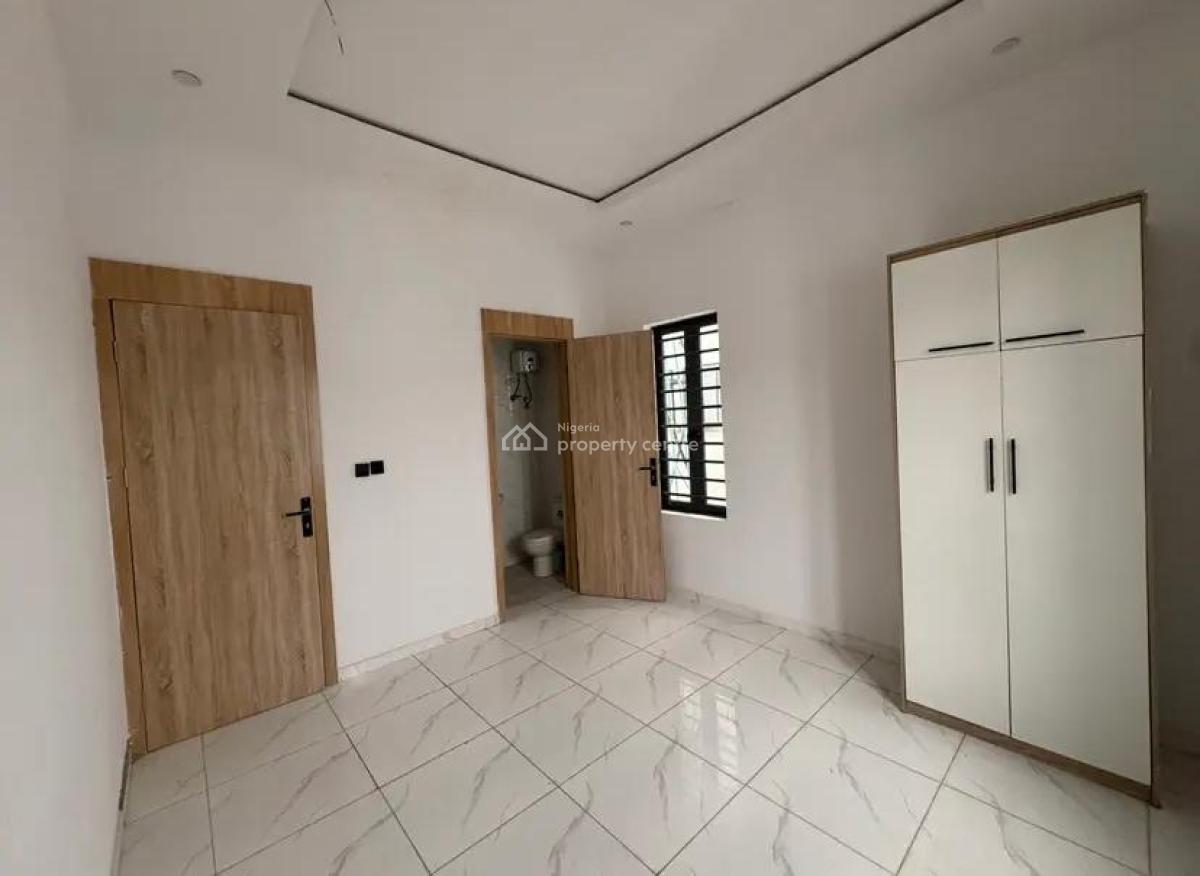 5 Bedroom Fully Detached Duplex with Bq, Atlantic Estate General Paint, Ajah, Lagos, Detached Duplex for Sale