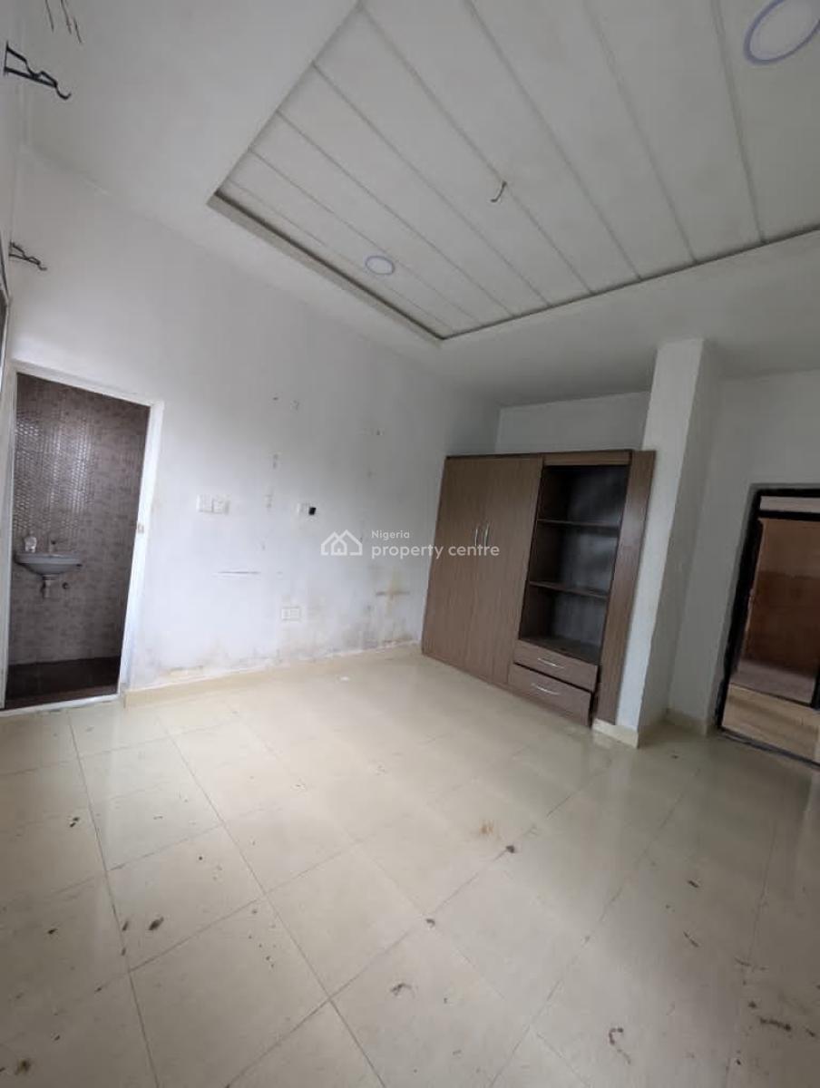 a Clean Two (2) Bedroom Flat, Ekpri Nsukara, Uyo, Akwa Ibom, House for Rent