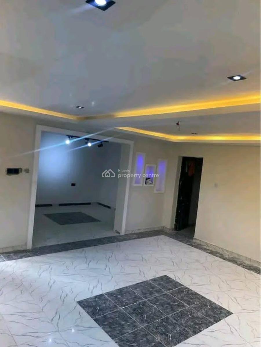 a Clean Three (3) Bedroom Flat, Brooks Street, Uyo, Akwa Ibom, House for Rent