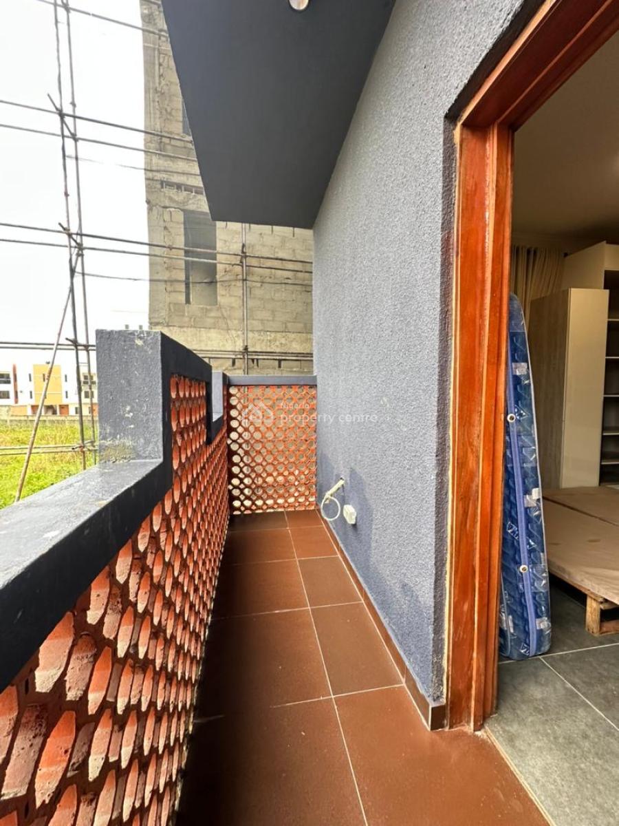 Very Spacious and Stunning 1 Bedroom Apartment with an Elevator, Lekki Phase 1, Lekki, Lagos, Flat / Apartment for Sale