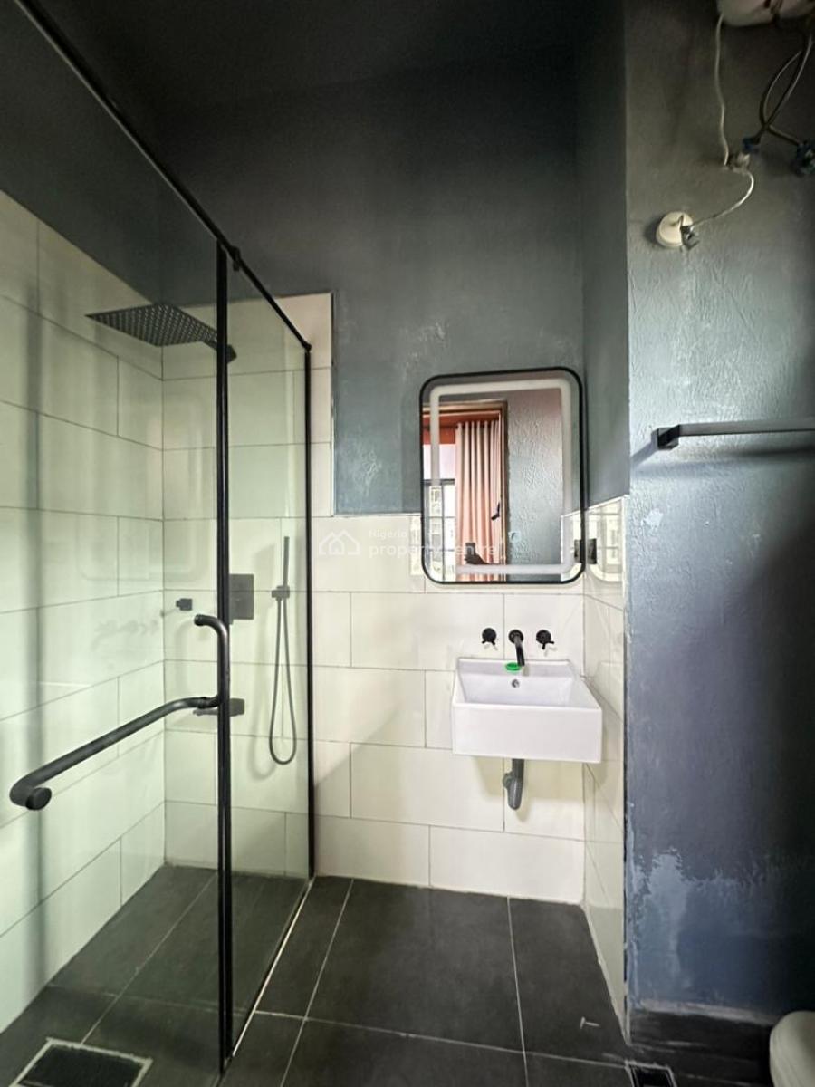 Luxurious Newly Built 3 Bedroom Apartment with an Elevator, Lekki Phase 1, Lekki, Lagos, Flat / Apartment for Sale