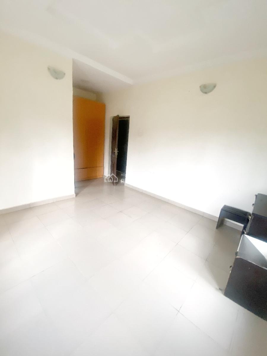 Luxury 3 Bedroom Flat, Gra Phase 1, Magodo, Lagos, Flat / Apartment for Rent