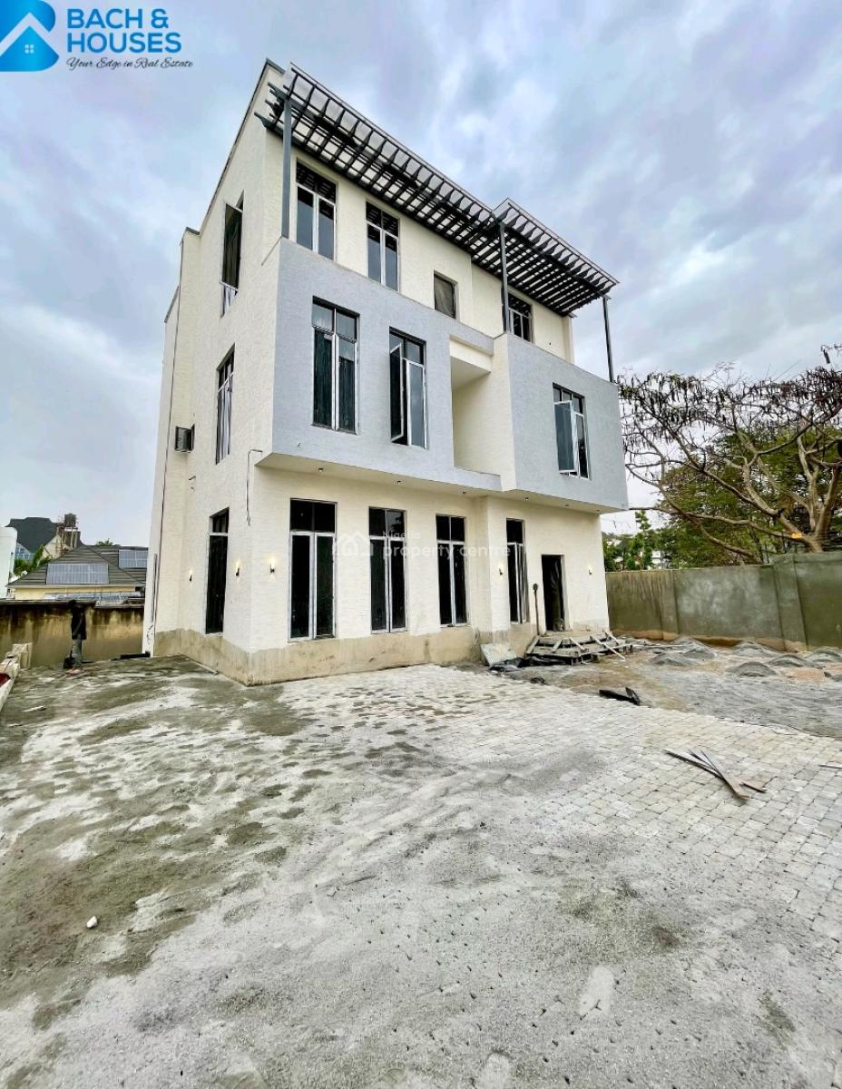 5 Bedroom Detached Residence Offers Beautifully Designed Living Spaces, Asokoro District, Abuja, House for Sale