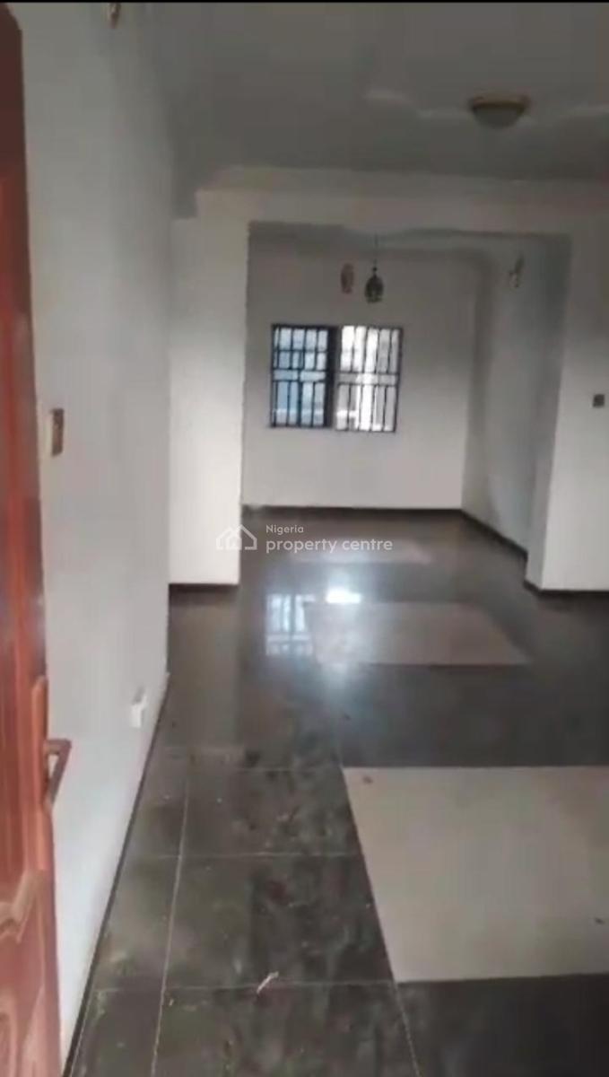 Lovely 3bedroom Flat, of Adeshina Street, Ijesha, Surulere, Lagos, Flat / Apartment for Rent