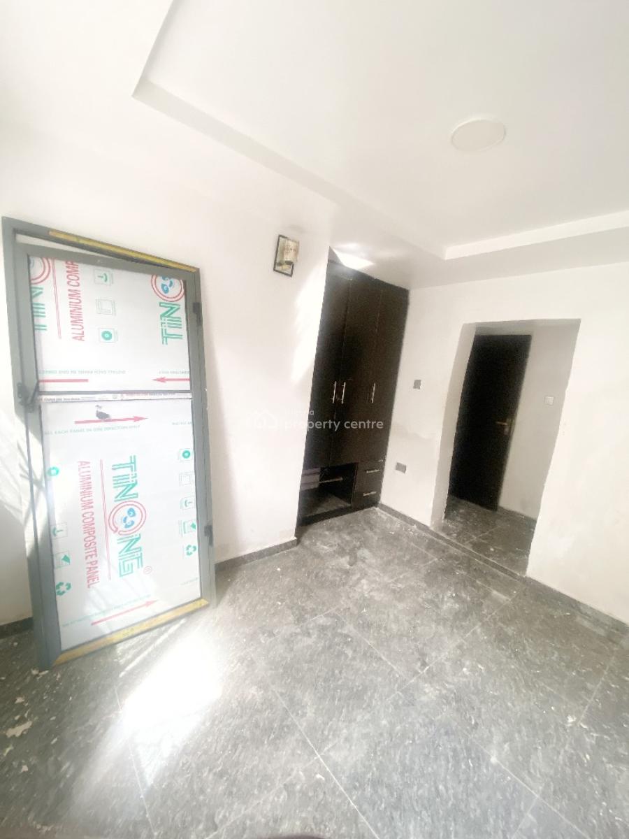 Luxury 2 Bedroom Flat, Gra Phase 1, Magodo, Lagos, Flat / Apartment for Rent