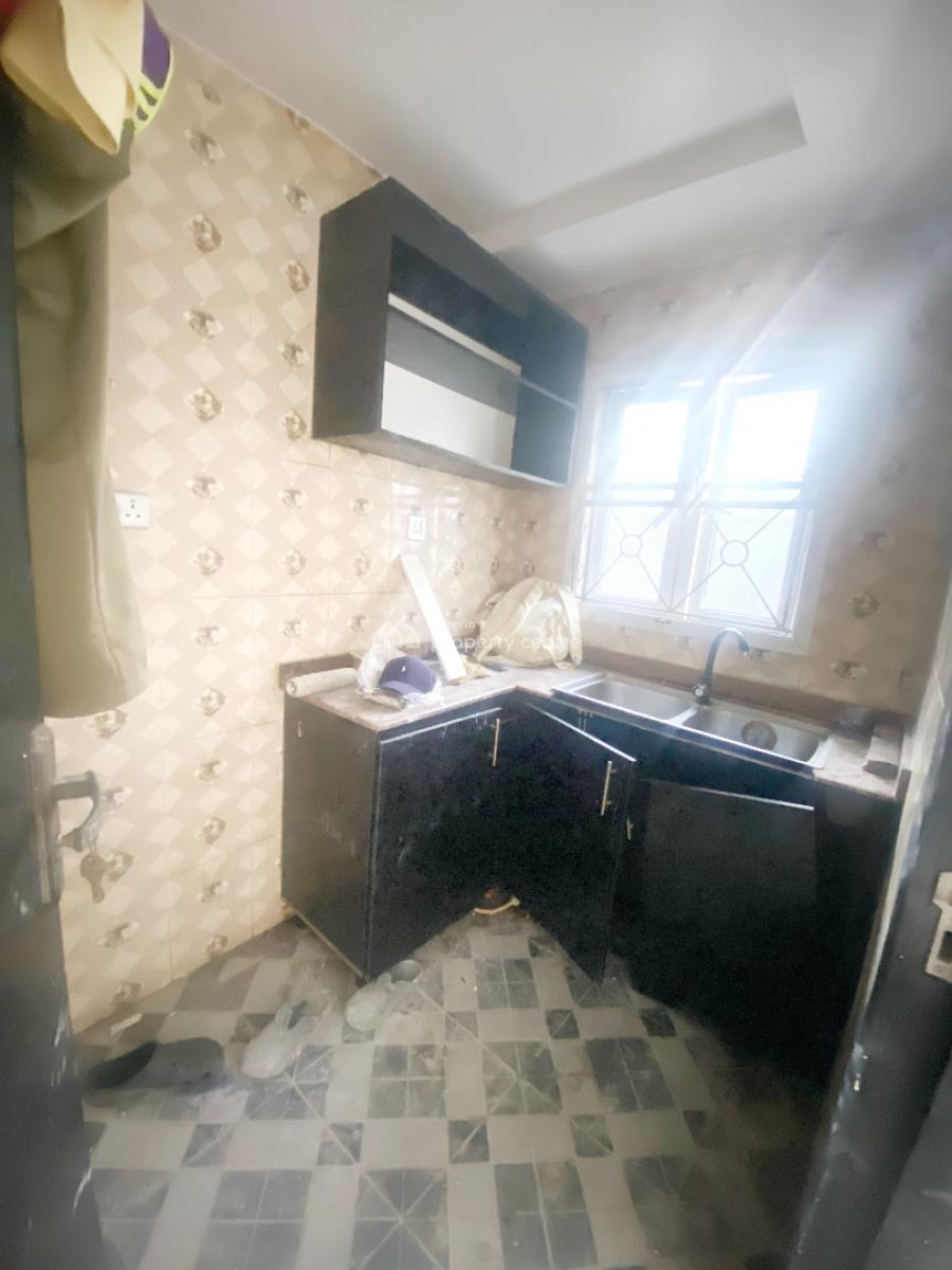 Luxury 2 Bedroom Flat, Gra Phase 1, Magodo, Lagos, Flat / Apartment for Rent