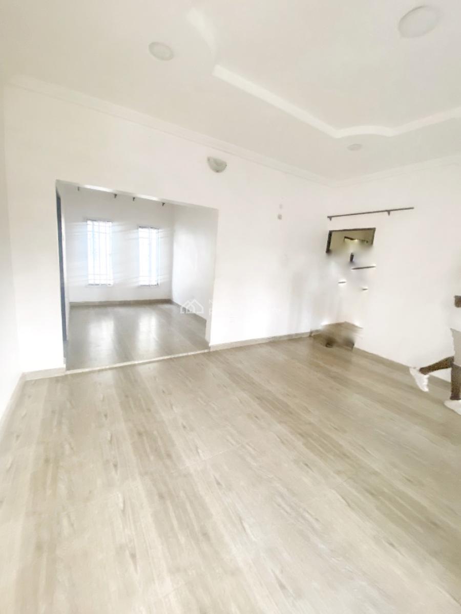 a Well Maintained Spacious 3 Bedroom Flat, Gra Phase 1, Magodo, Lagos, Flat / Apartment for Rent