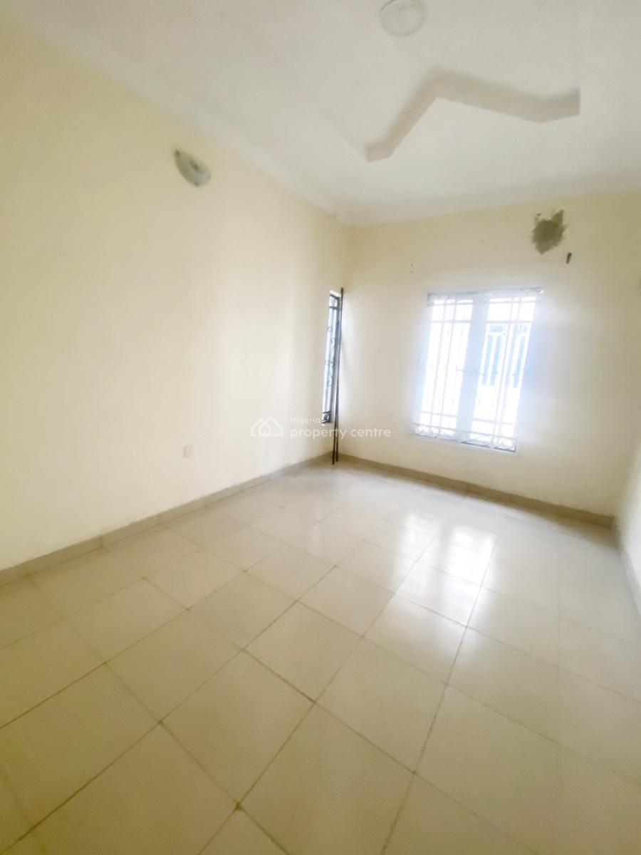 a Well Maintained Spacious 3 Bedroom Flat, Gra Phase 1, Magodo, Lagos, Flat / Apartment for Rent