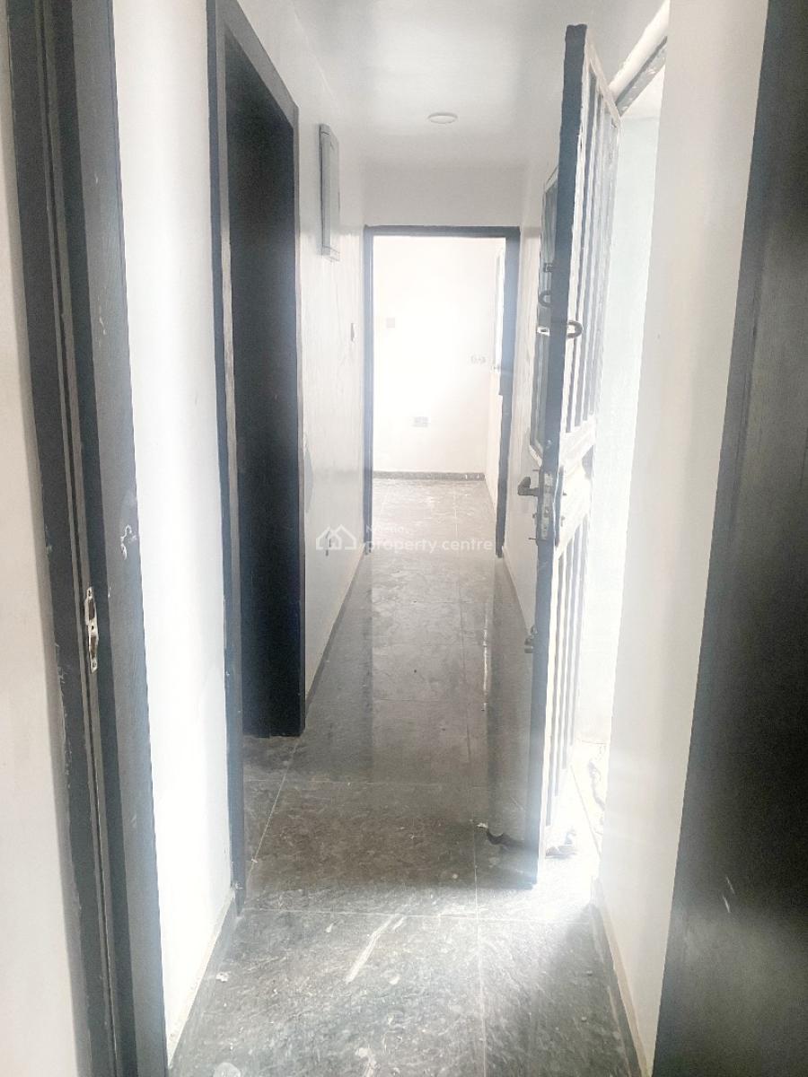 a Well Maintained Spacious 2 Bedroom Flat, Gra Phase 1, Magodo, Lagos, Flat / Apartment for Rent
