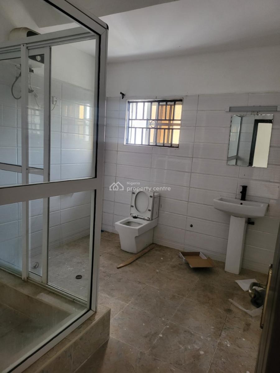 Freshly Renovated 3-bed with Bq, Lekki Phase I, Lekki Phase 1, Lekki, Lagos, Flat / Apartment for Rent