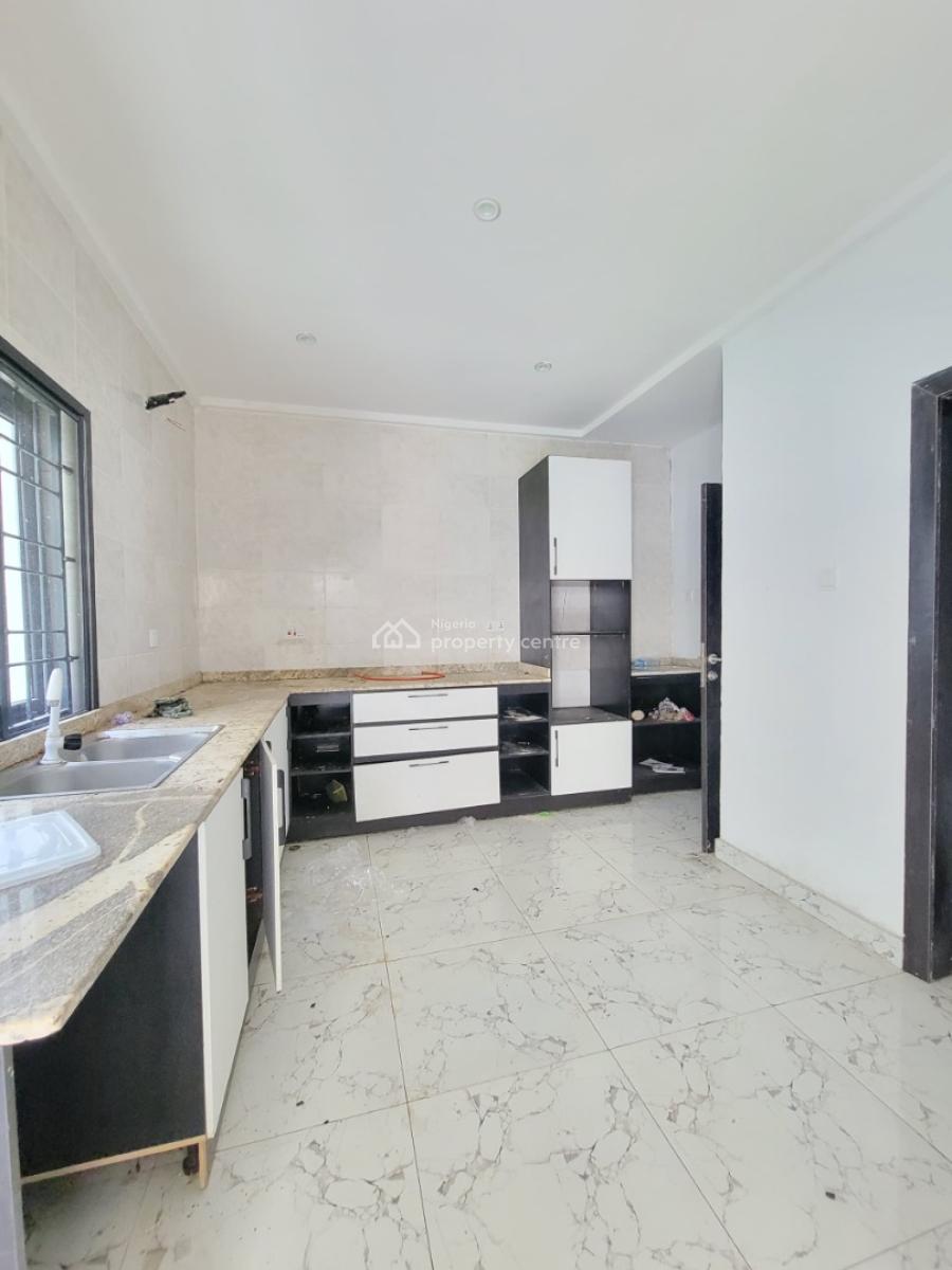 Spacious and Sharp 3 Bedroom Apartment, Orchid Road, Lekki, Lagos, Flat / Apartment for Rent