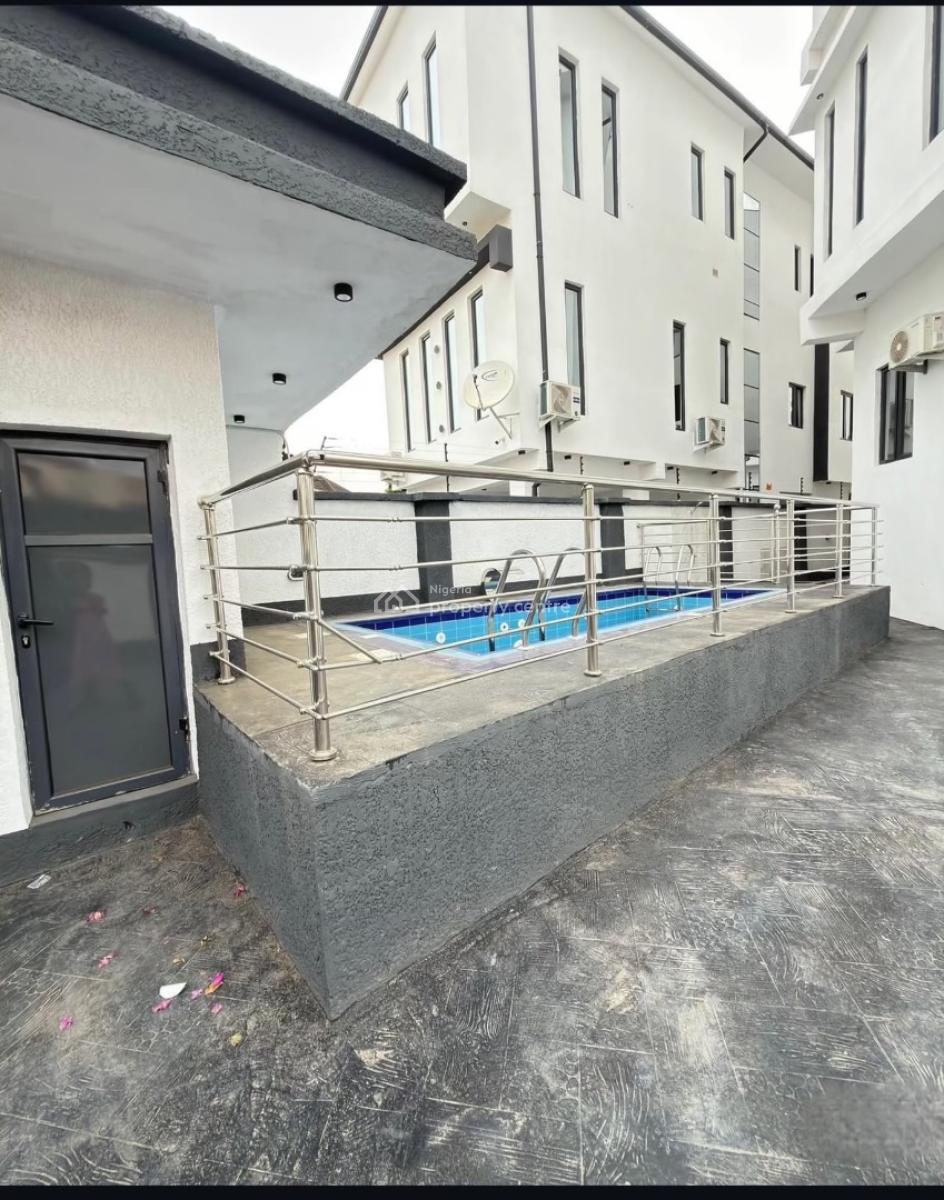 6 Bedroom House with Pool and Bq, Magodo, Gra Phase 2, Magodo, Lagos, Detached Duplex for Sale