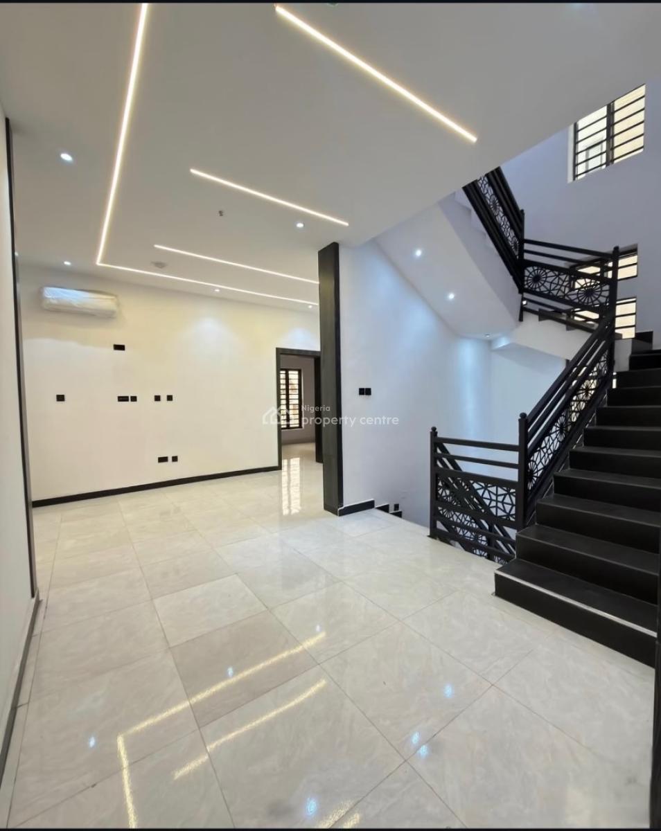 6 Bedroom House with Pool and Bq, Magodo, Gra Phase 2, Magodo, Lagos, Detached Duplex for Sale