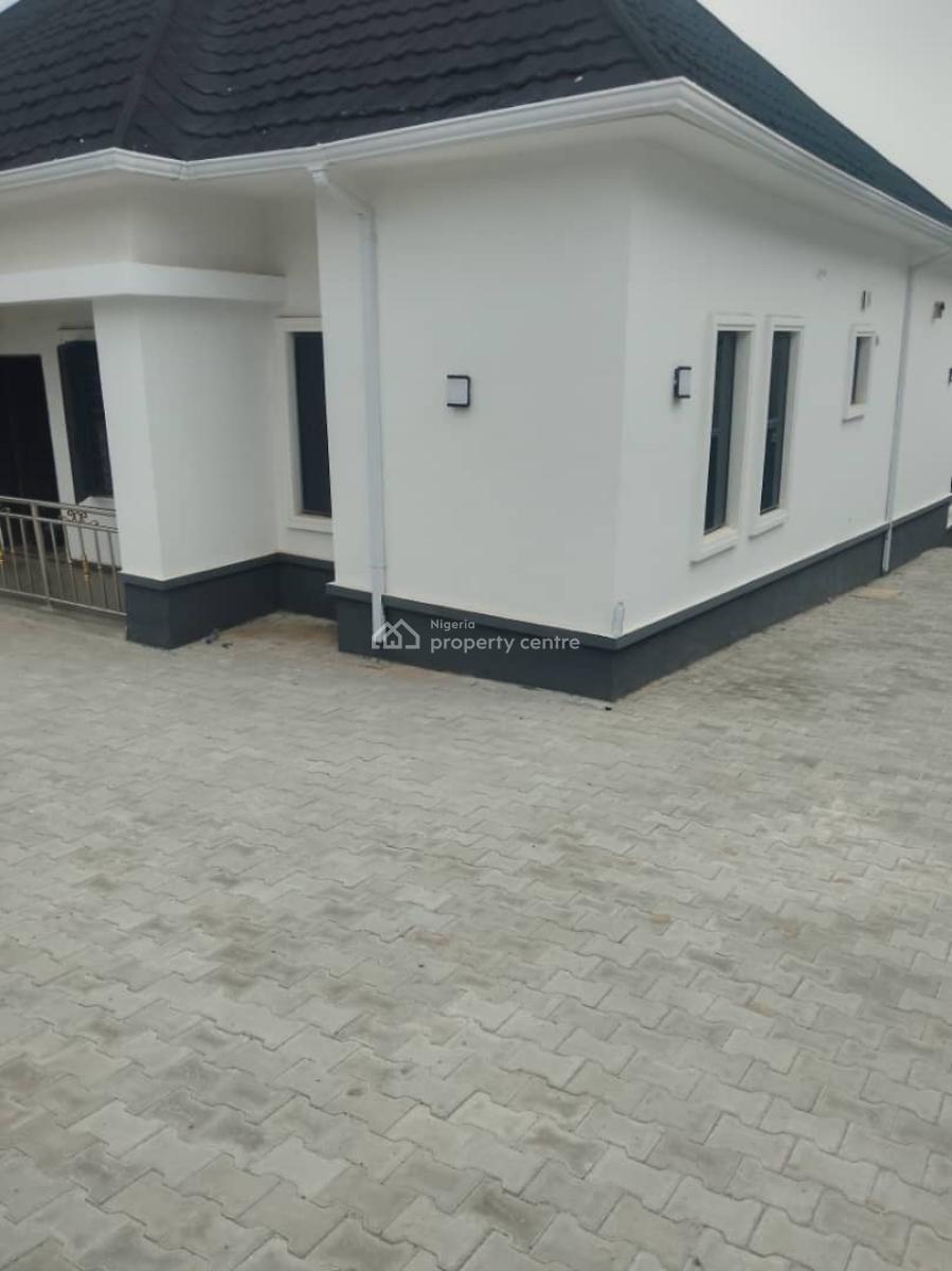 Beautiful Spacious 3 Bedroom Bungalow with Bq Standalone, Extension, Gwarinpa, Abuja, Detached Bungalow for Rent