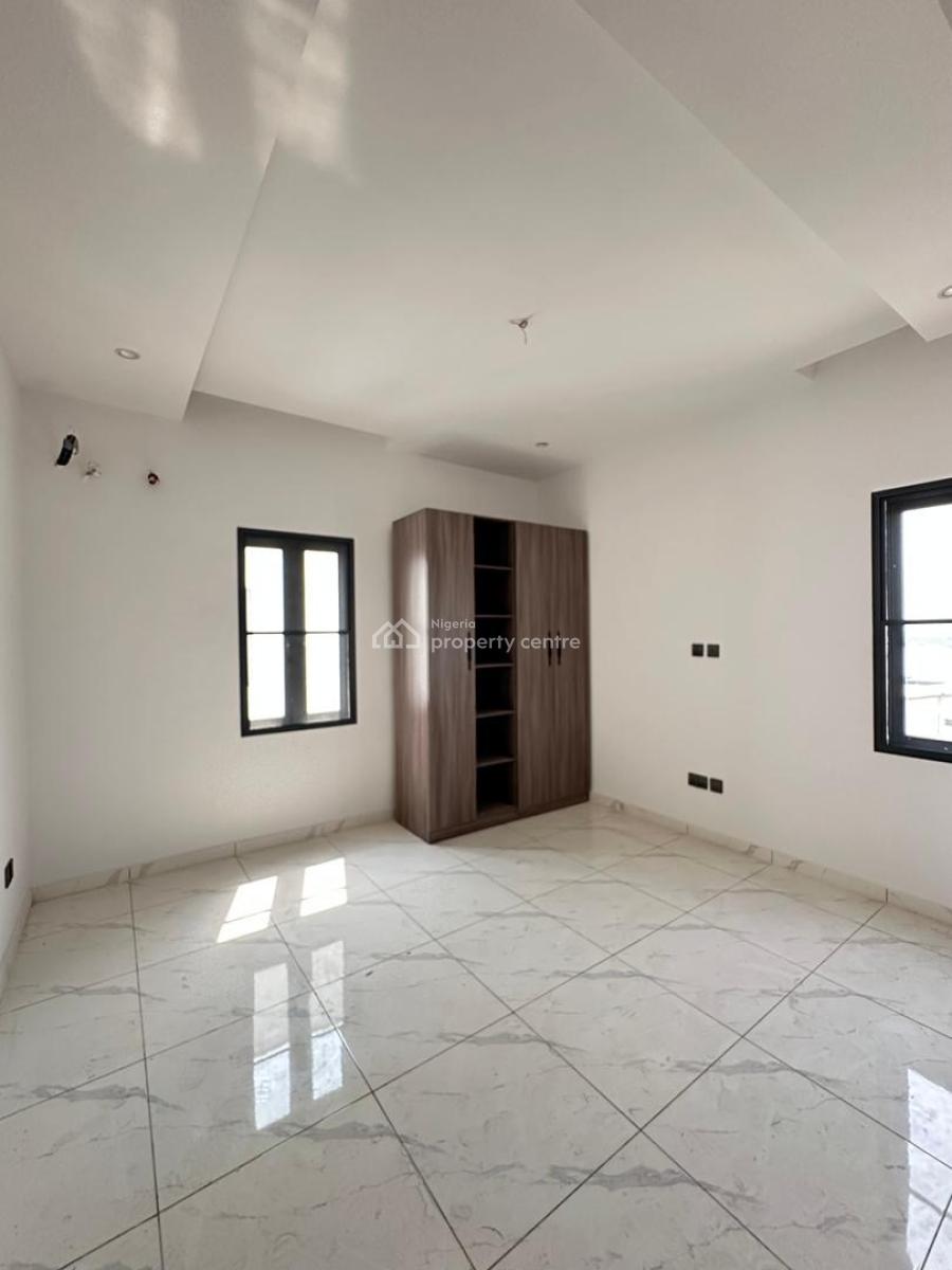 Luxury  3 Bedroom Apartment with Bq and Gym, Ikatee, Lekki, Lagos, Block of Flats for Sale