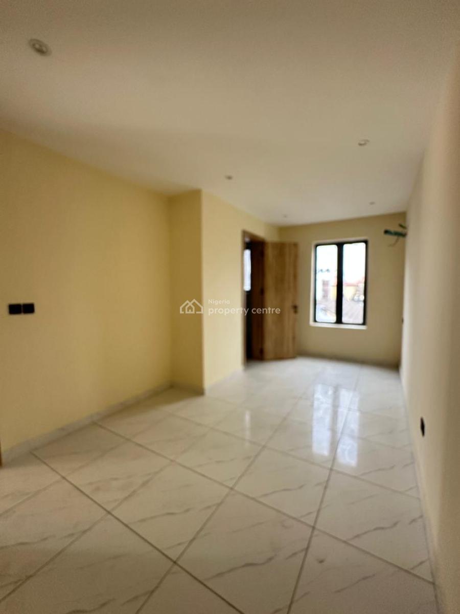 Well-built Luxury Spacious 2 Bedroom Apartment with Elevator and Pool, Ikatee, Lekki, Lagos, Block of Flats for Sale