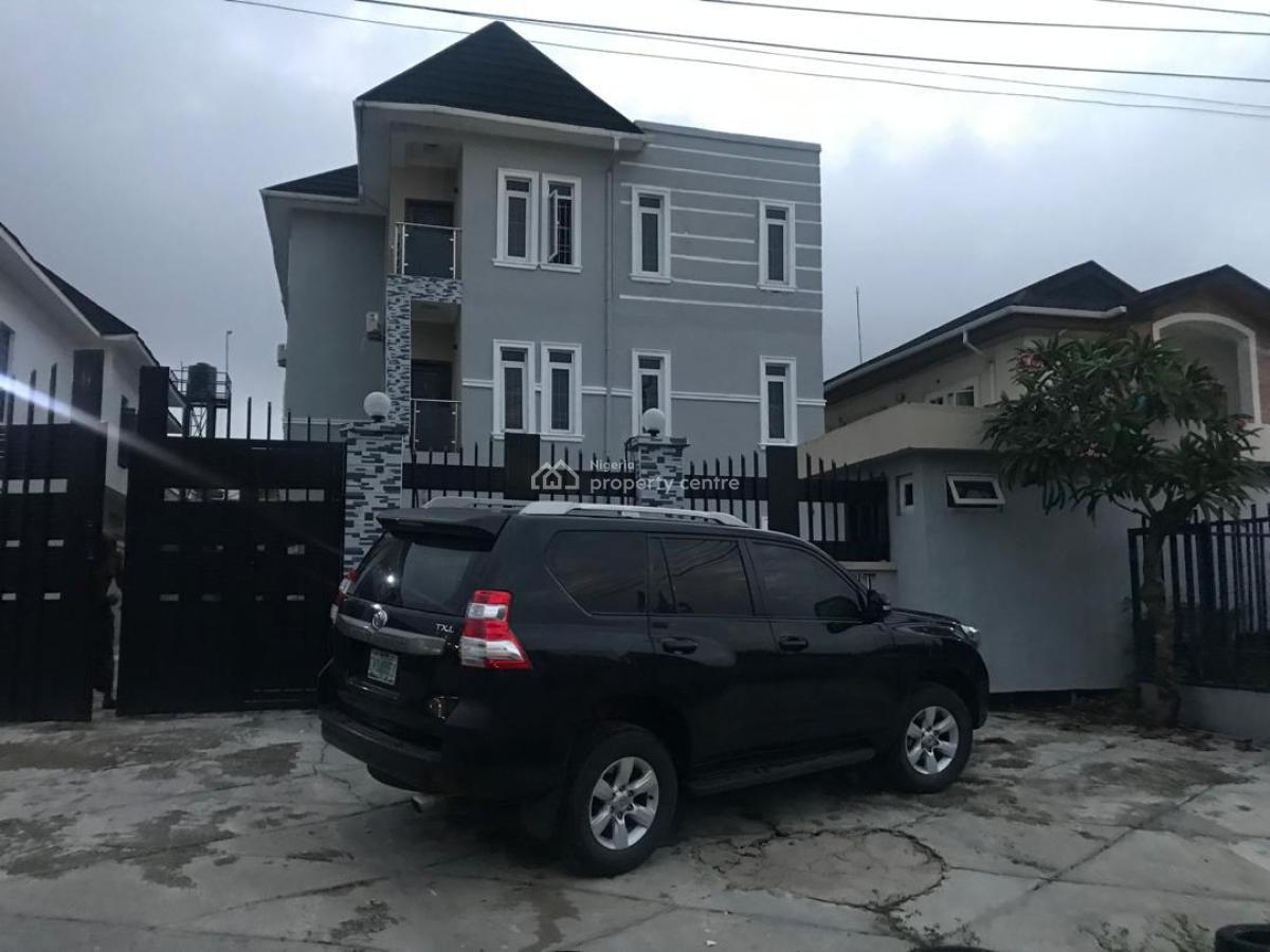 Beautifully Finished 2 Bedroom Flat with Premium Finishing, Lekki Phase 1, Lekki, Lagos, Flat / Apartment for Rent