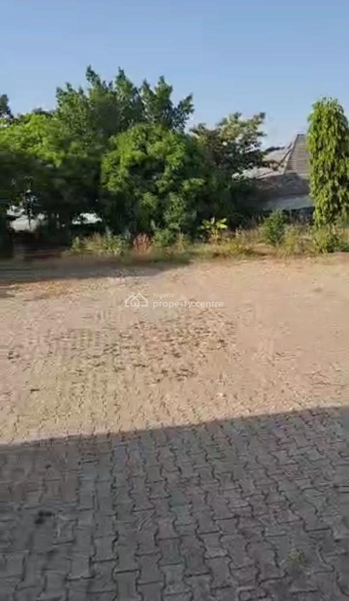3,768sqm Residential Land with Old Buildings in Asokoro, Udo Udoma, Asokoro District, Abuja, Residential Land for Sale
