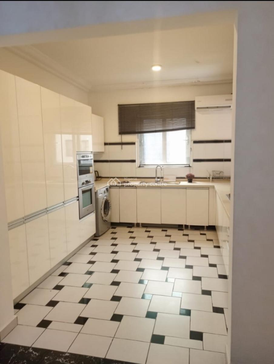 Fully Service 2bedroom Flat at Spar Road, Directly on Spar Road Behind House on The Rock, Ikate, Lekki, Lagos, Flat / Apartment for Rent