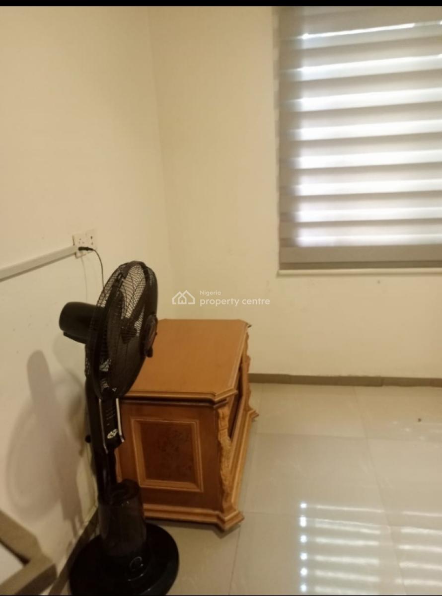 Fully Service 2bedroom Flat at Spar Road, Directly on Spar Road Behind House on The Rock, Ikate, Lekki, Lagos, Flat / Apartment for Rent