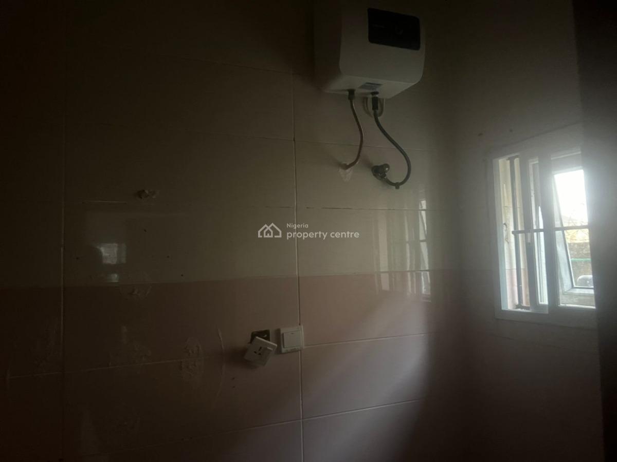 Spacious 2 Bedroom Apartment, Ikota, Lekki, Lagos, Flat / Apartment for Rent