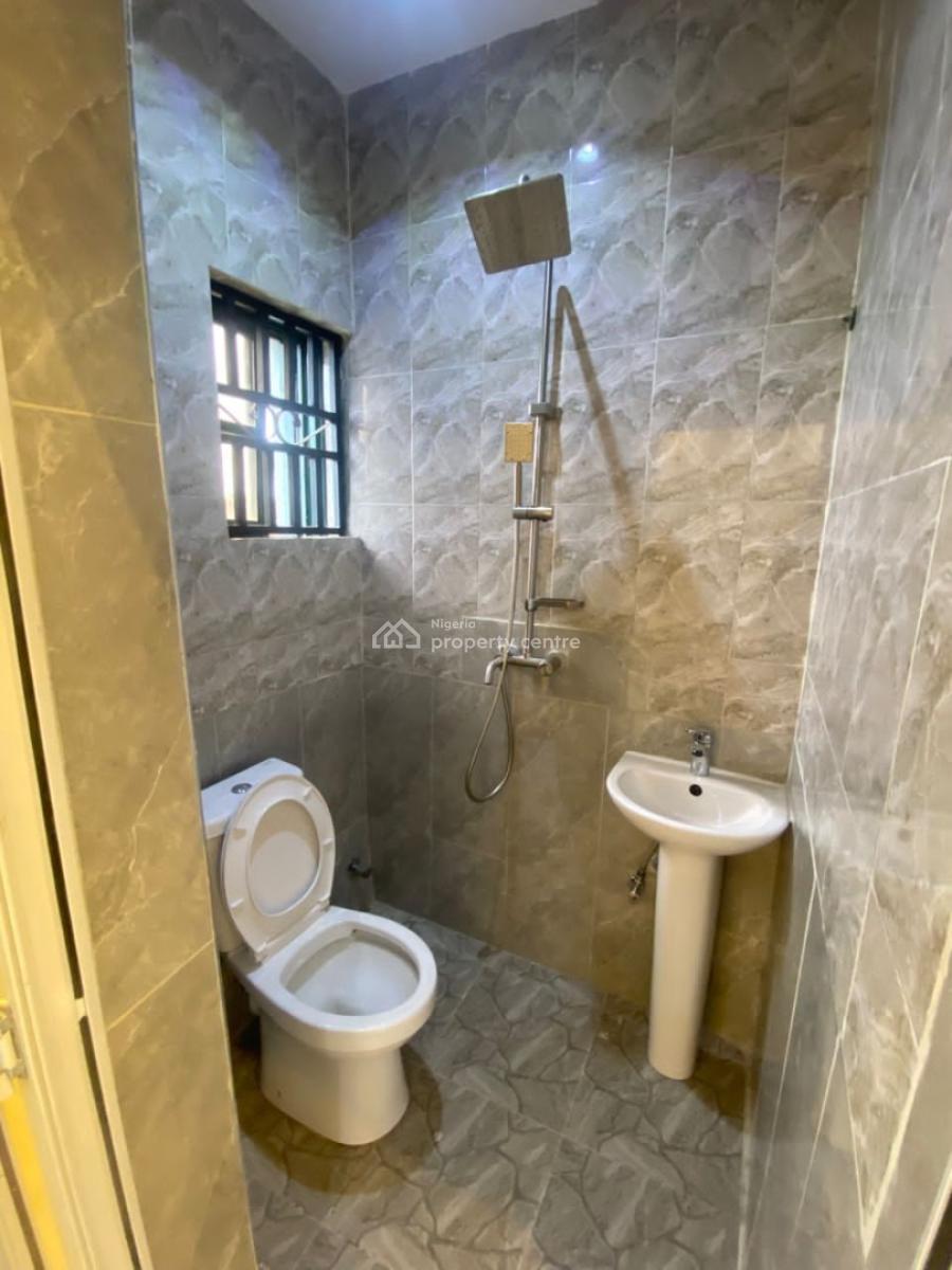 2 Bedroom Flat, Adekunle Kuye, Surulere, Lagos, Flat / Apartment for Rent