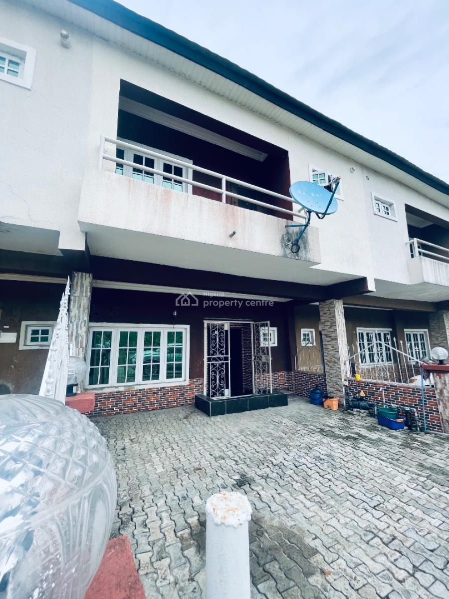 3 Bedroom Terrace Duplex Available Yo Be Renovated, Lekki Gardens Phase 2, Ajah, Lagos, Terraced Duplex for Rent