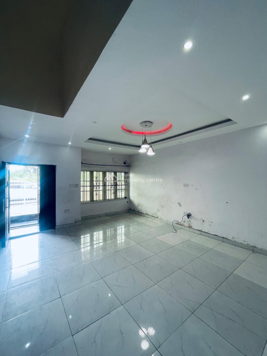 3 Bedroom Terrace Duplex Available Yo Be Renovated, Lekki Gardens Phase 2, Ajah, Lagos, Terraced Duplex for Rent