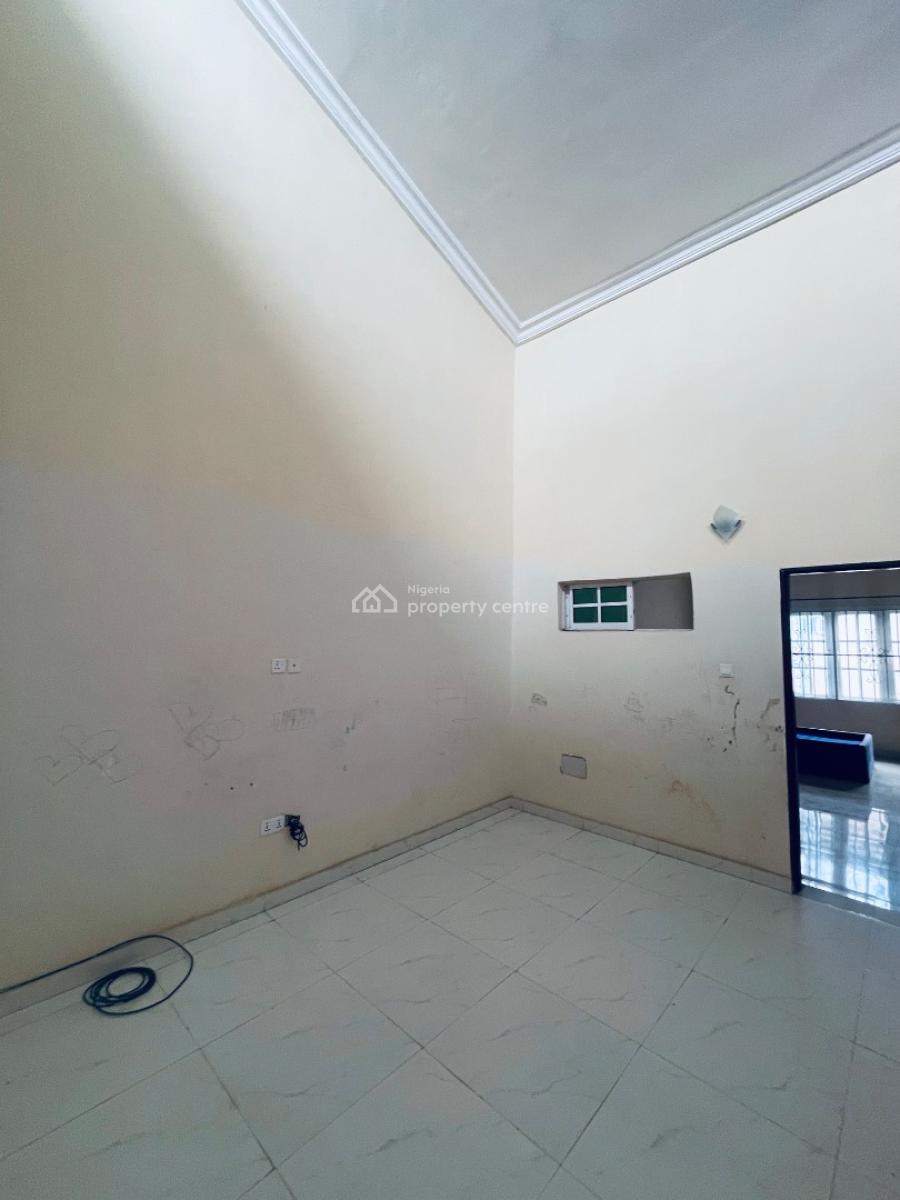 3 Bedroom Terrace Duplex Available Yo Be Renovated, Lekki Gardens Phase 2, Ajah, Lagos, Terraced Duplex for Rent