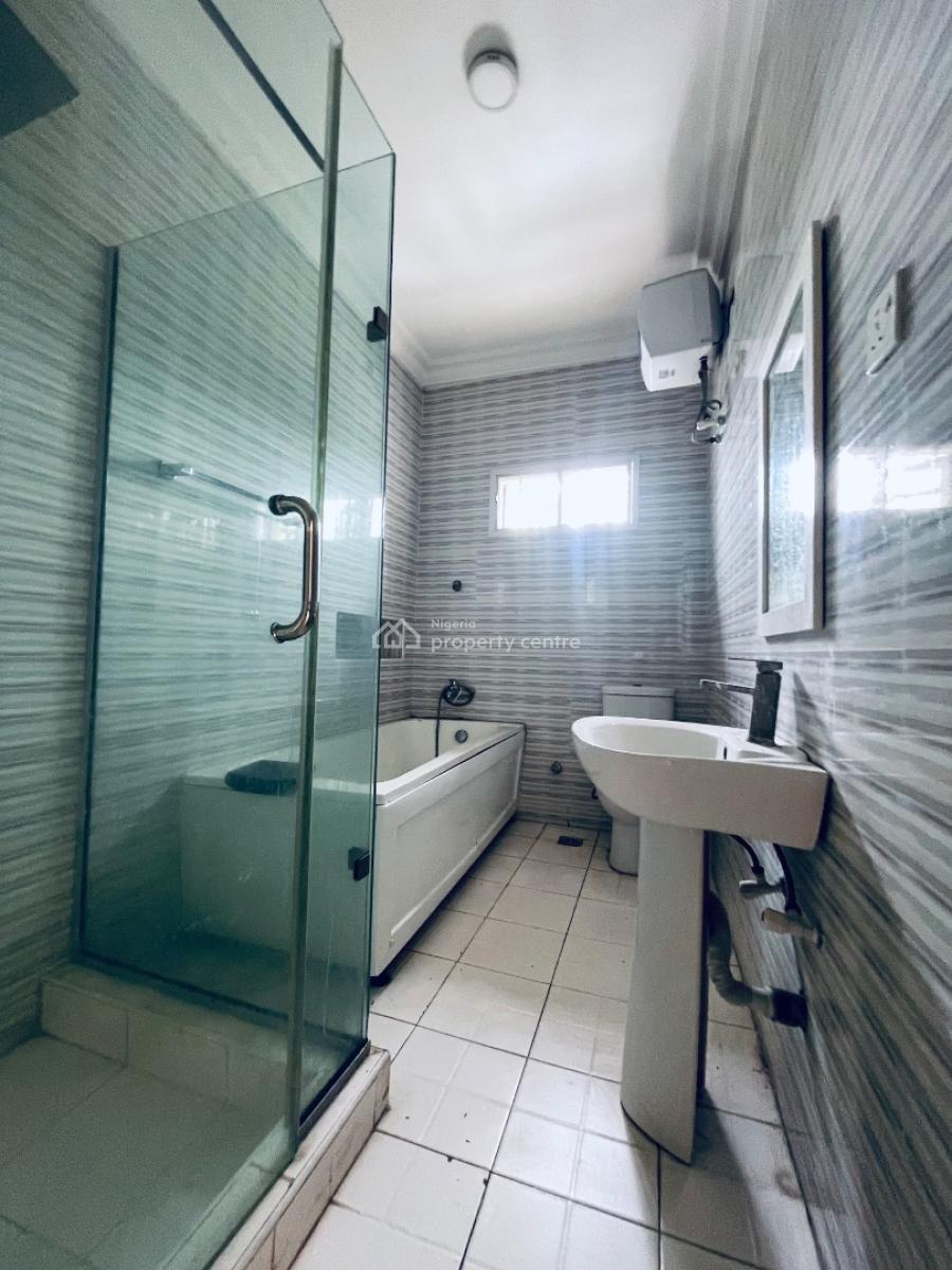 3 Bedroom Terrace Duplex Available Yo Be Renovated, Lekki Gardens Phase 2, Ajah, Lagos, Terraced Duplex for Rent