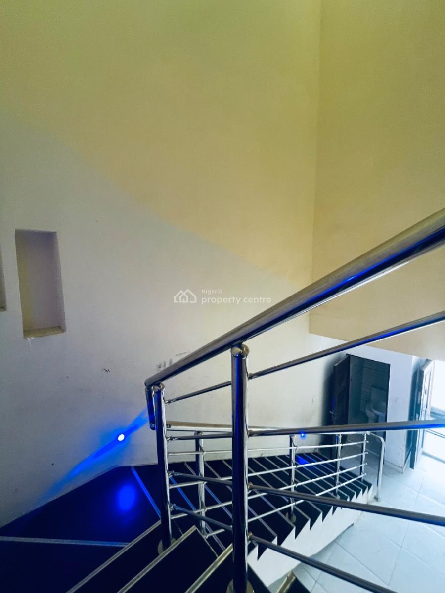 3 Bedroom Terrace Duplex Available Yo Be Renovated, Lekki Gardens Phase 2, Ajah, Lagos, Terraced Duplex for Rent