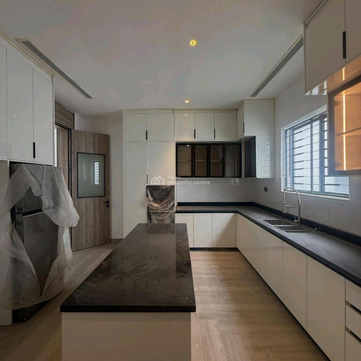 5 Bedroom Detached Duplex 1 Room Bq, Maitama District, Abuja, Detached Duplex for Sale