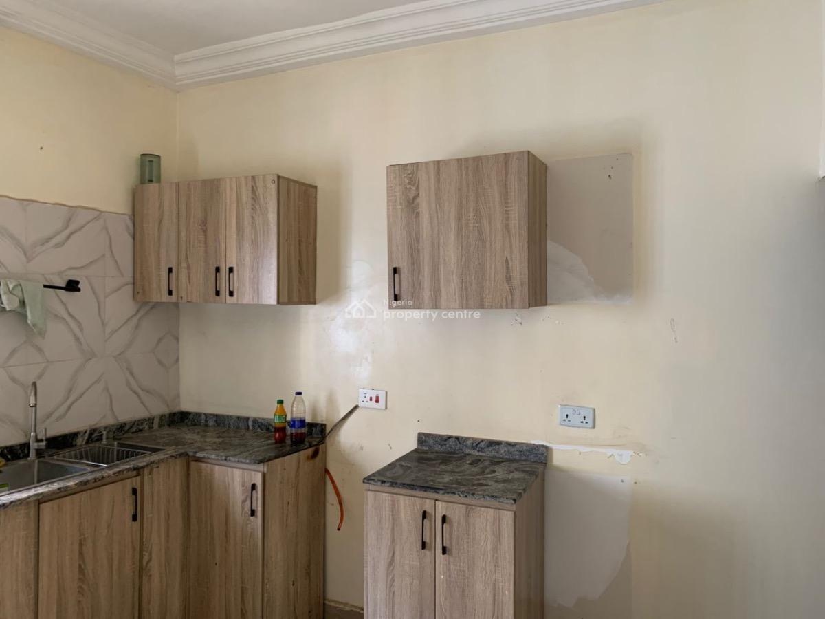 Beautiful Spacious 3 Bedroom Apartment, Area 3, Garki, Abuja, Flat / Apartment for Rent