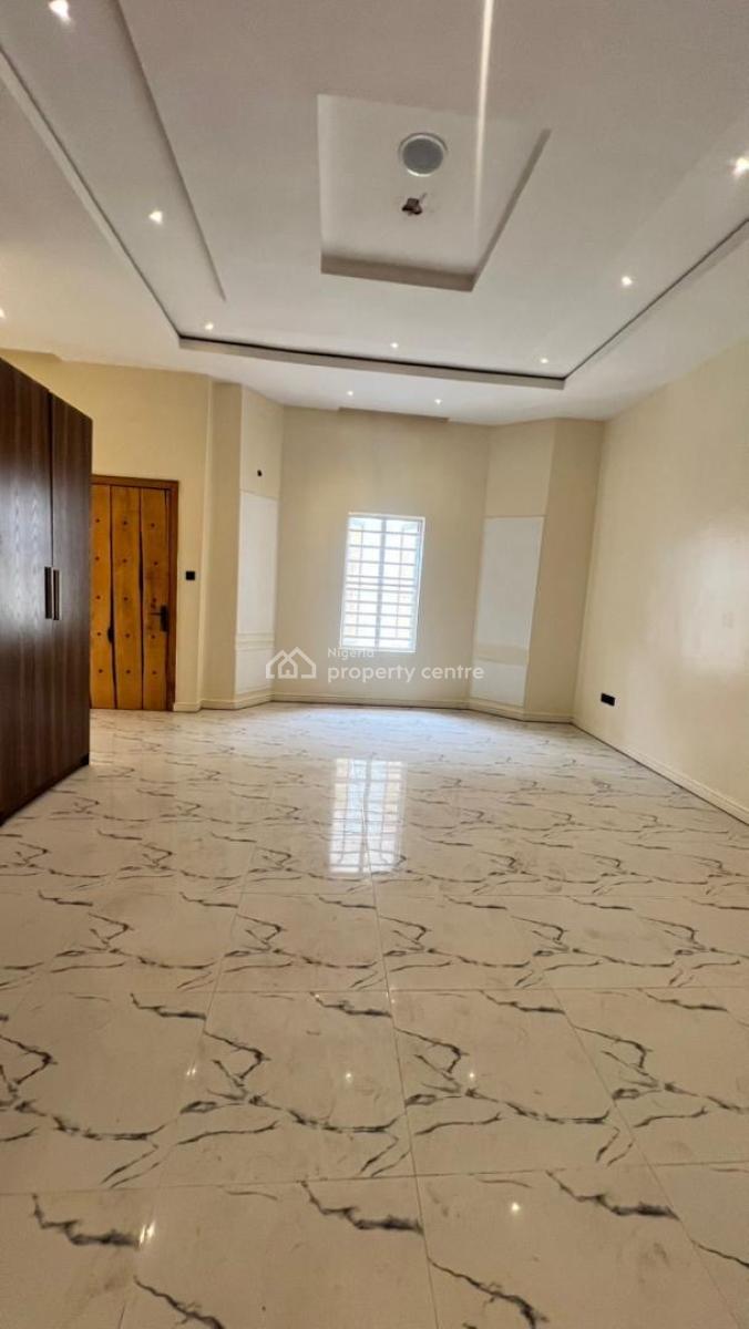 4 Bedroom Semi Detached Duplex with Bq for Distress, Chevron Alternative Route, Lekki Expressway, Lekki, Lagos, House for Sale