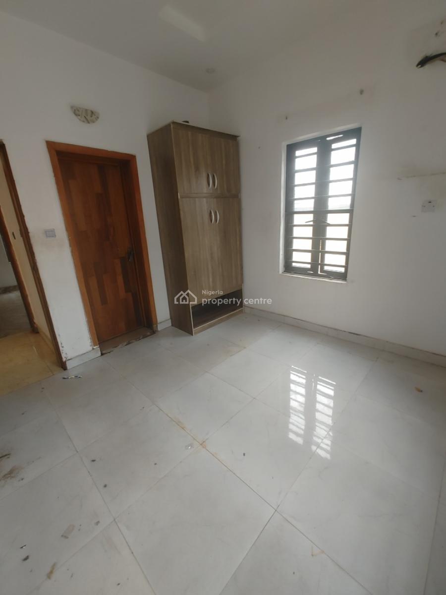 Very Sharp 2 Bedroom Flat in an Estate Close to Express, Sangotedo, Sangotedo, Ajah, Lagos, Flat / Apartment for Rent