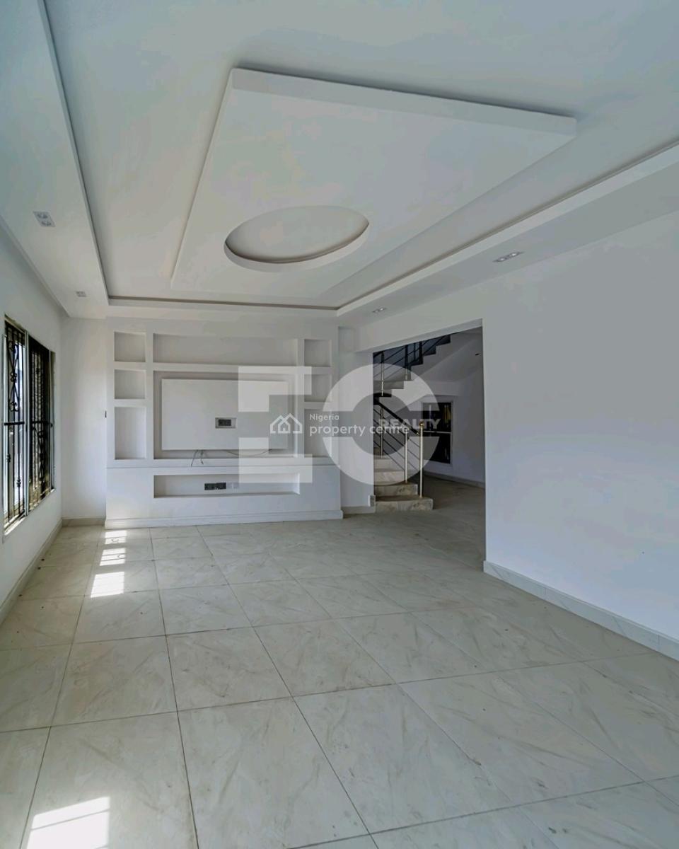 4 Bed  Maisonette  4.5 Bath  Oniru, Lagos  N500 Million  Features, Oniru, Victoria Island (vi), Lagos, House for Sale