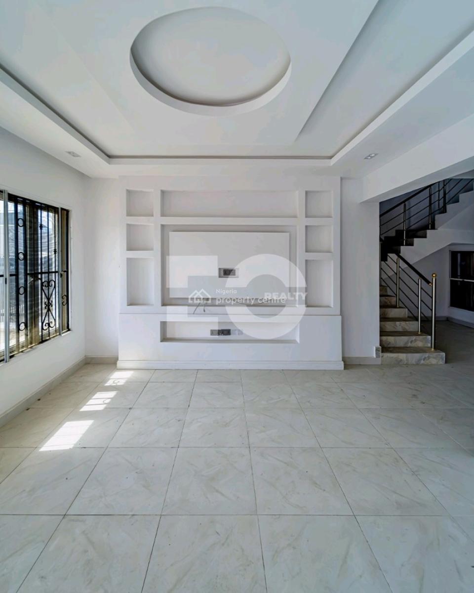 4 Bed  Maisonette  4.5 Bath  Oniru, Lagos  N500 Million  Features, Oniru, Victoria Island (vi), Lagos, House for Sale
