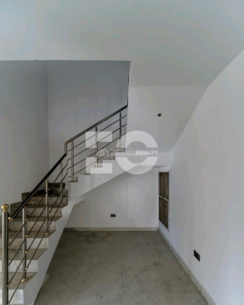 4 Bed  Maisonette  4.5 Bath  Oniru, Lagos  N500 Million  Features, Oniru, Victoria Island (vi), Lagos, House for Sale