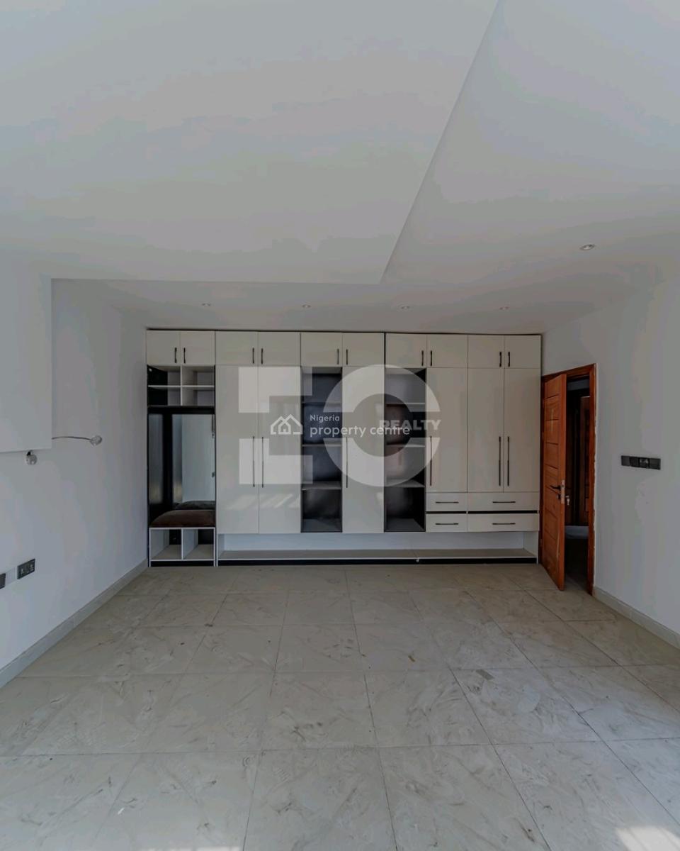 4 Bed  Maisonette  4.5 Bath  Oniru, Lagos  N500 Million  Features, Oniru, Victoria Island (vi), Lagos, House for Sale