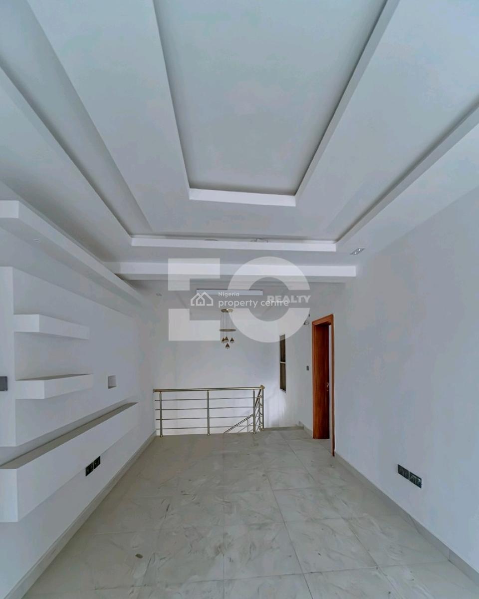 4 Bed  Maisonette  4.5 Bath  Oniru, Lagos  N500 Million  Features, Oniru, Victoria Island (vi), Lagos, House for Sale