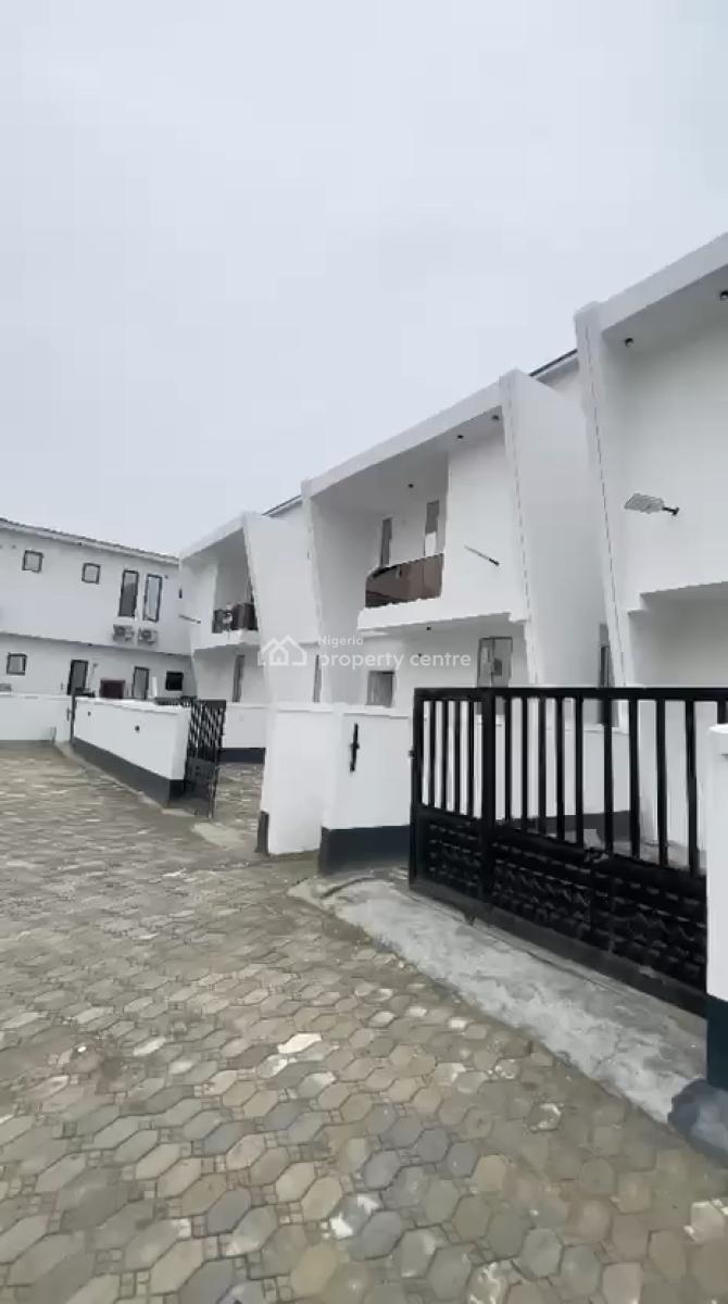 4bedrooms Semi Detached Duplex, Ikota, Lekki, Lagos, Semi-detached Duplex for Sale