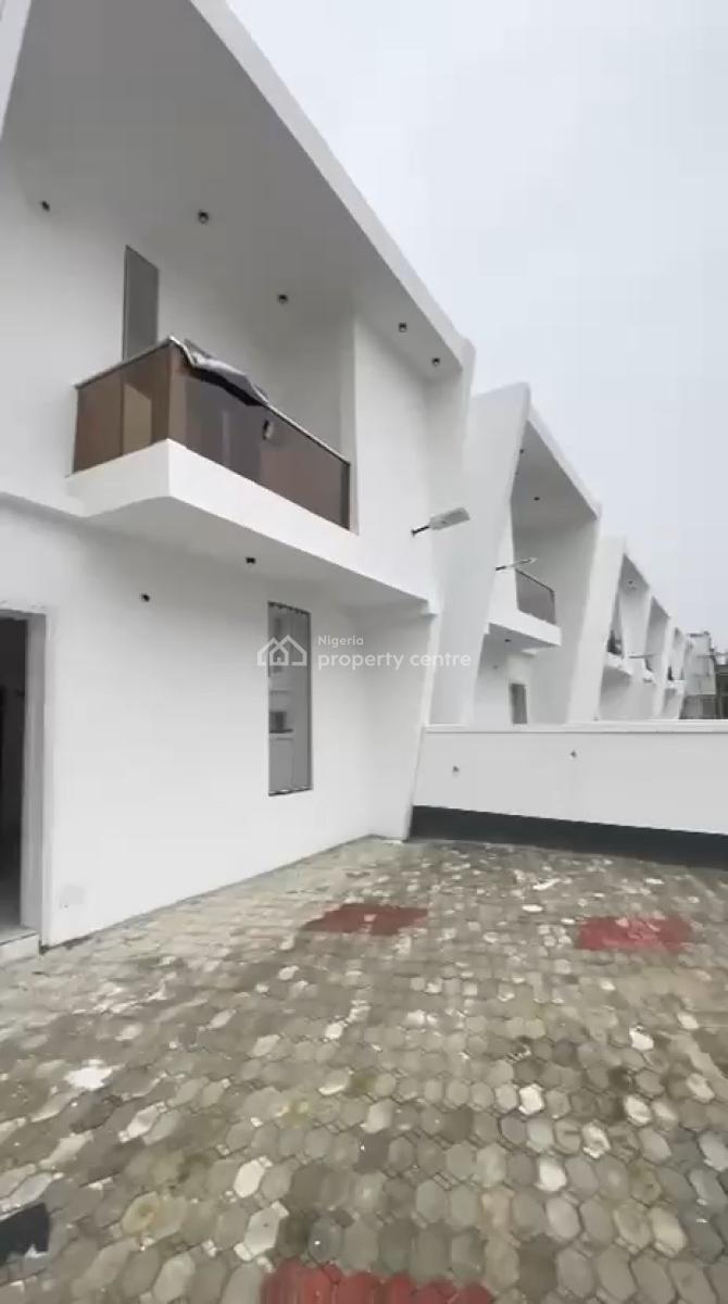 4bedrooms Semi Detached Duplex, Ikota, Lekki, Lagos, Semi-detached Duplex for Sale