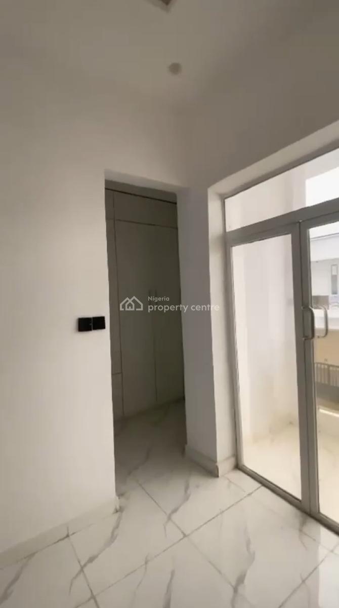 4bedrooms Semi Detached Duplex, Ikota, Lekki, Lagos, Semi-detached Duplex for Sale