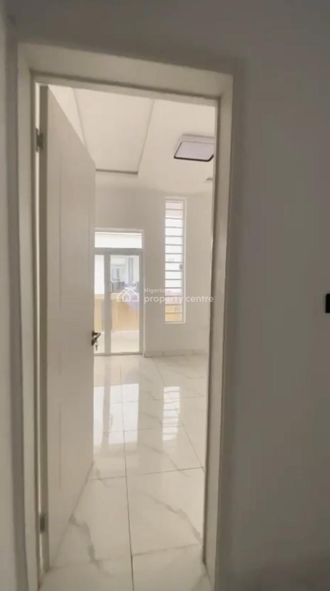 4bedrooms Semi Detached Duplex, Ikota, Lekki, Lagos, Semi-detached Duplex for Sale