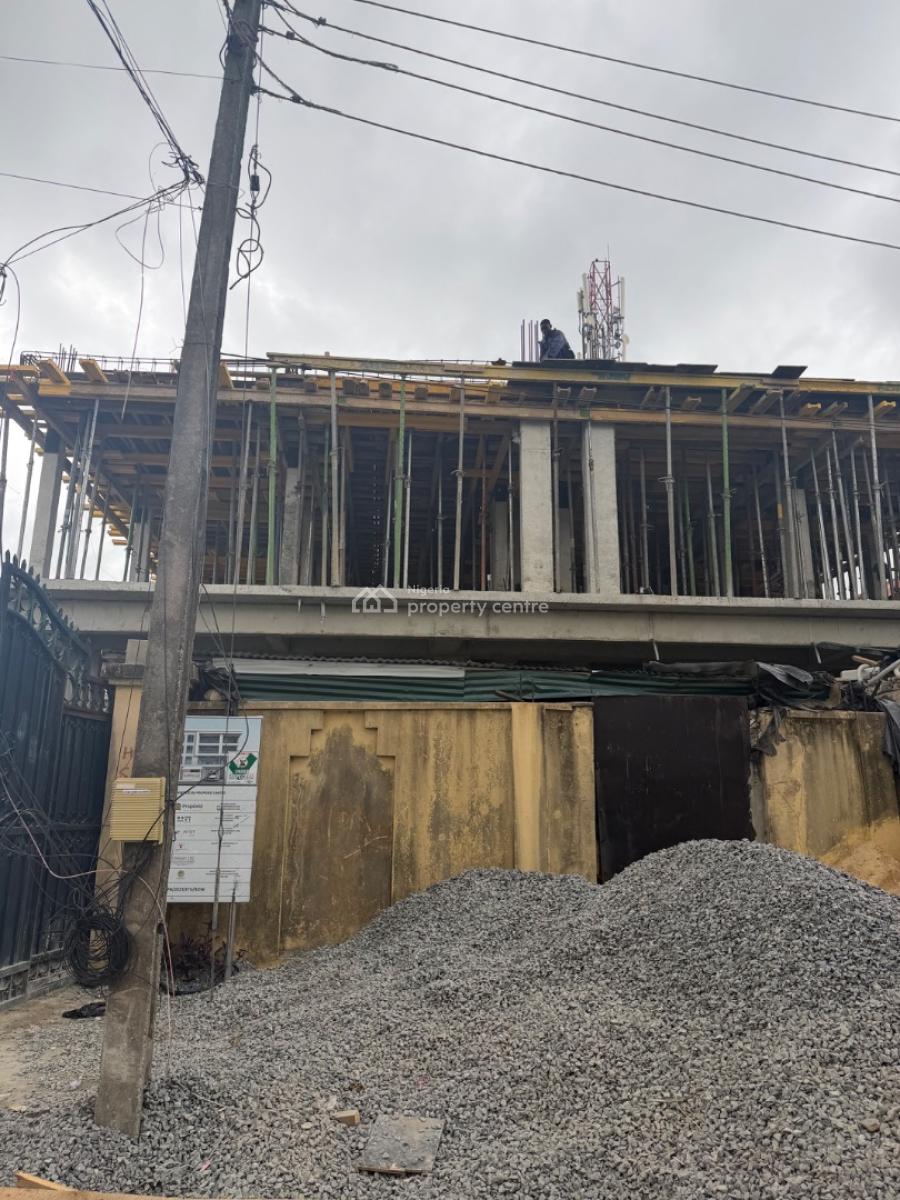 Luxury and Decent 3 Bedroom Flat, Off Admiralty Way, Lekki Phase 1, Lekki, Lagos, Flat / Apartment for Sale